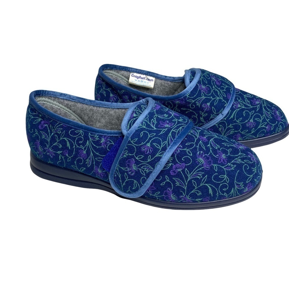 Cozy Feet “Holly” Slippers. Size UK 8